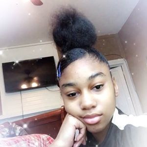 Meet your Posher, Monica